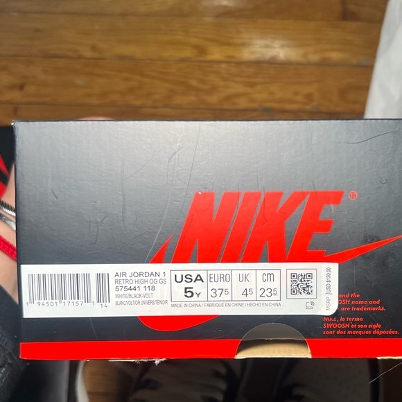 BRAND NEW - 2021 air Jordan 1 retro high og ‘volt gold’ - Picture 8 of 8